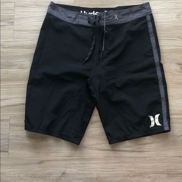 Hurley board shorts - Picture 1 of 1